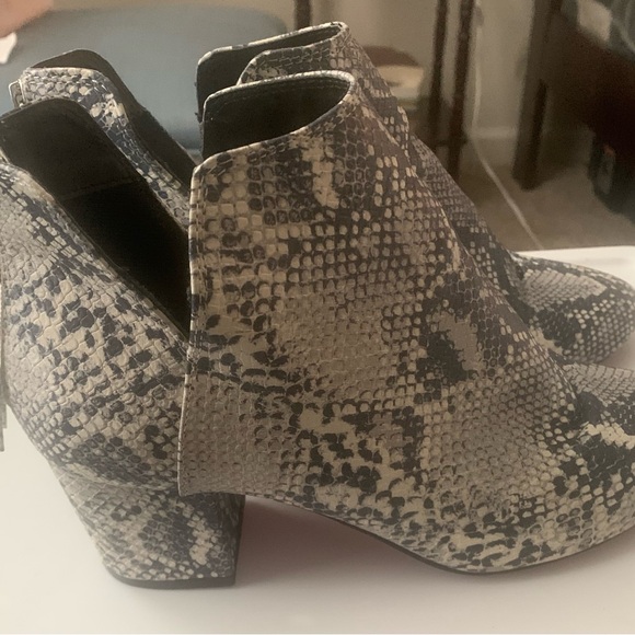 Boots - Picture 3 of 3